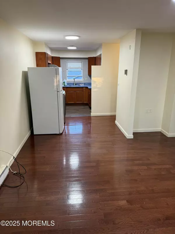 Lakewood, NJ 08701,42 Cambridge Court