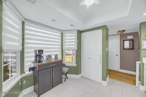 Old Bridge, NJ 08857,93 Wilshire Court