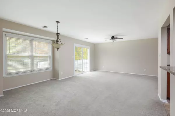 Howell, NJ 07731,404 Brookview Court