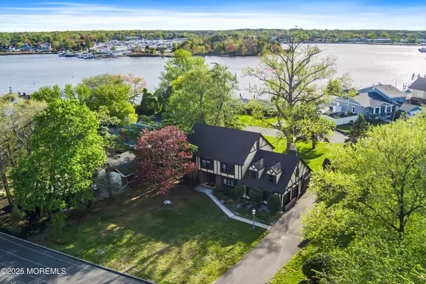 Toms River, NJ 08753,27 Magnolia Lane