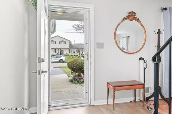 Hazlet, NJ 07730,9 Tralee Road