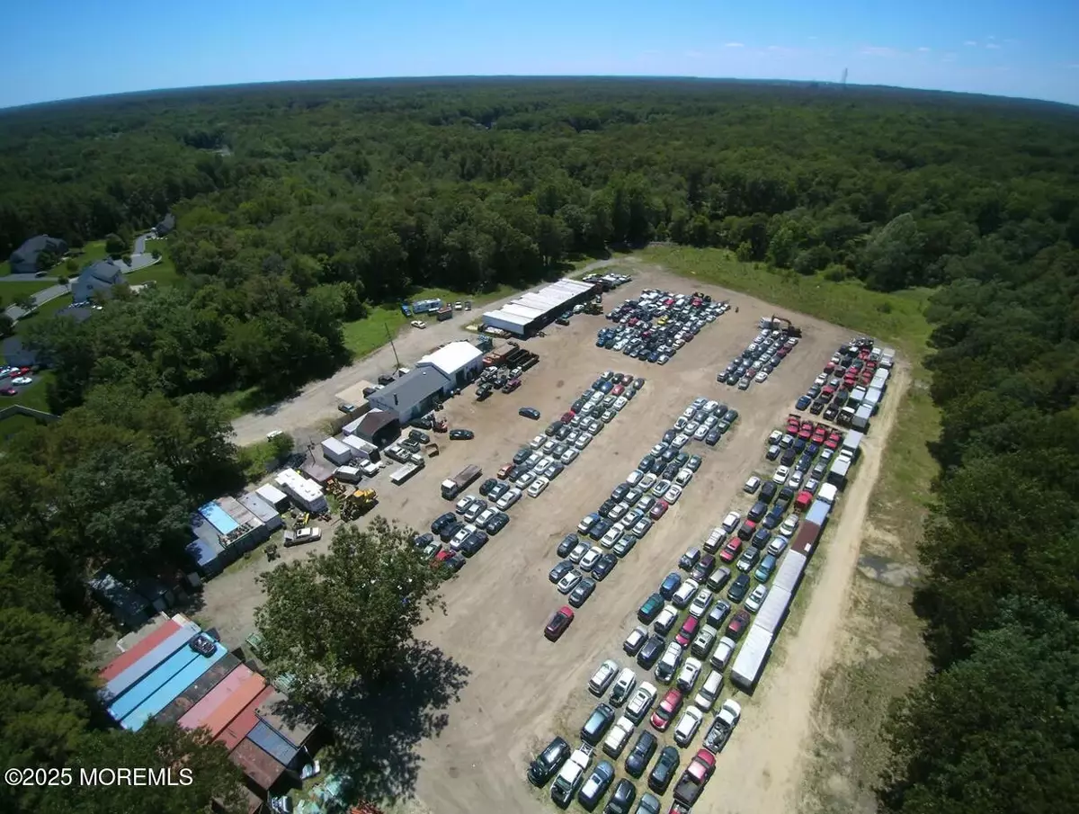 Jackson, NJ 08527,528 Cerrina Road