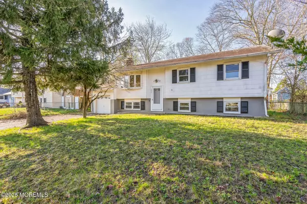 Toms River, NJ 08753,1575 Deer Hollow Drive