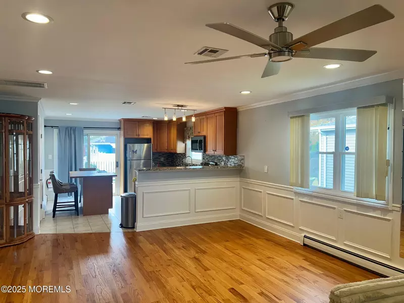 77 Castle Harbor Drive, Toms River, NJ 08757