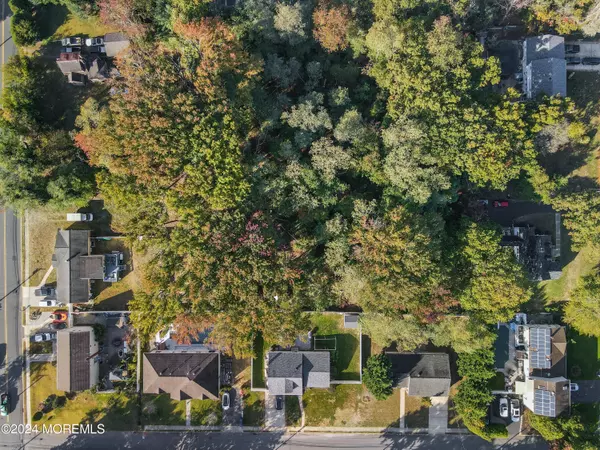 Oakhurst, NJ 07755,1903 Melville Street