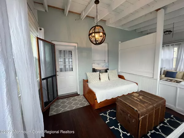 Avon-by-the-sea, NJ 07717,216 Main Street #up