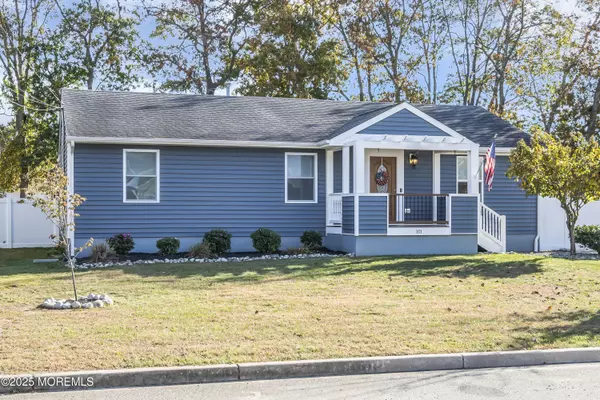 101 Topsail Lane, Manahawkin, NJ 08050