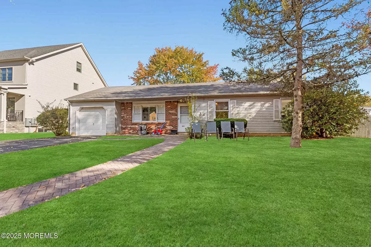 Lakewood, NJ 08701,915 Morris Avenue