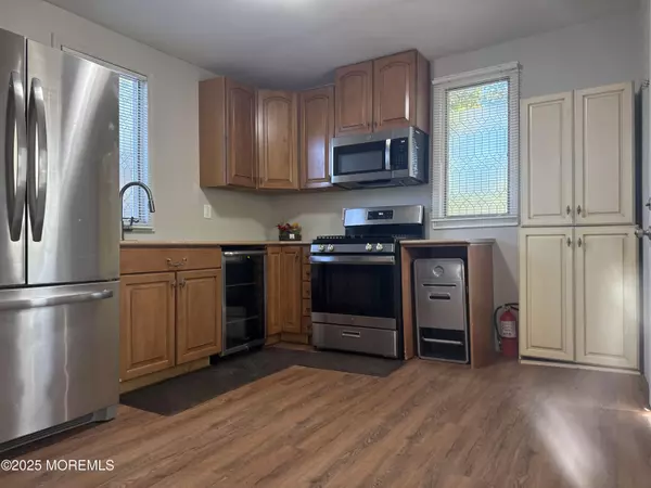 Neptune Township, NJ 07753,340 Myrtle Avenue NE #1