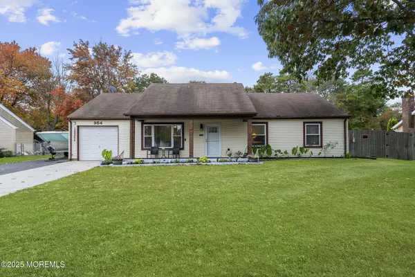 Toms River, NJ 08753,954 Vaughn Avenue