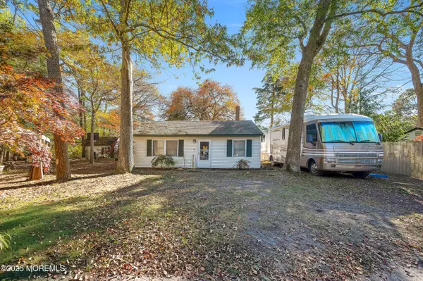 Lanoka Harbor, NJ 08734,605 Sinclair Avenue