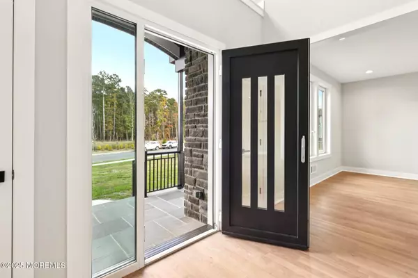 Howell, NJ 07731,4 Haystack Court