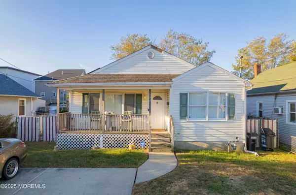 44 Shore Boulevard, Keansburg, NJ 07734