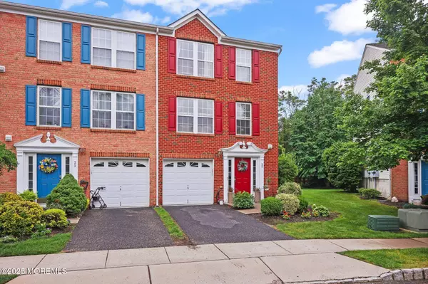 Farmingdale, NJ 07727,27 Saxton Road