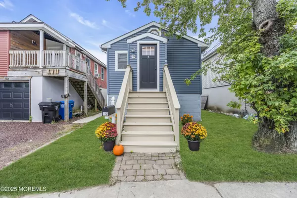 Middletown, NJ 07758,19 Brainard Avenue