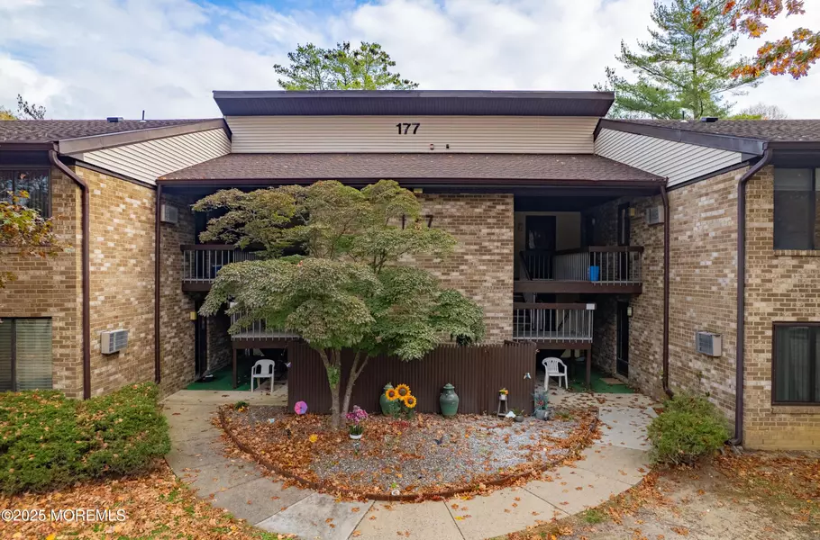 177 Amberly Drive #K, Manalapan, NJ 07726