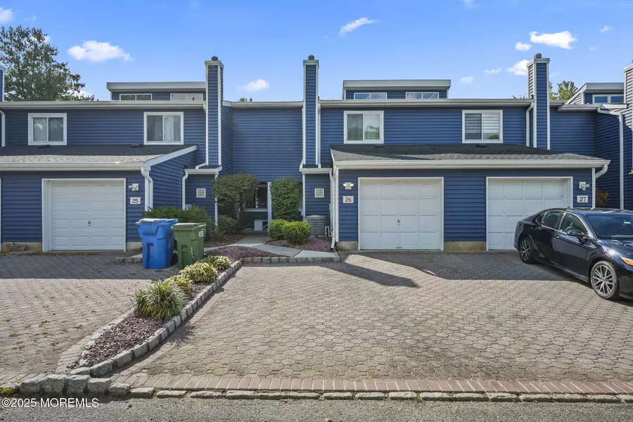 26 Rambling Meadow Court, Tinton Falls, NJ 07724