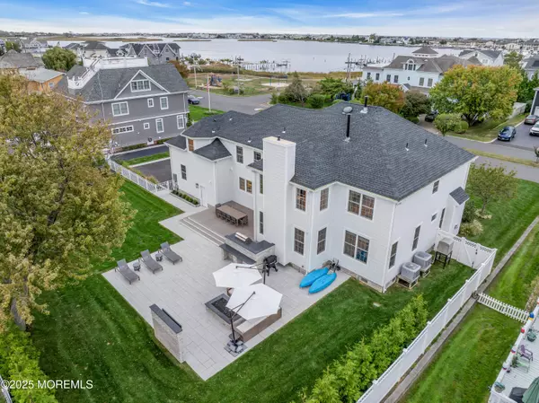 Monmouth Beach, NJ 07750,44 Monmouth Parkway