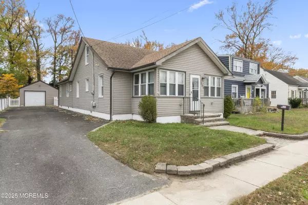 158 9th Street, Hazlet, NJ 07730