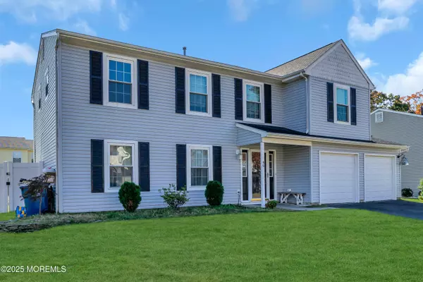 Howell, NJ 07731,46 Berkshire Drive