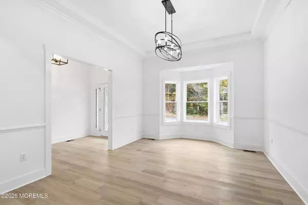 Manalapan, NJ 07726,34 Mill Road