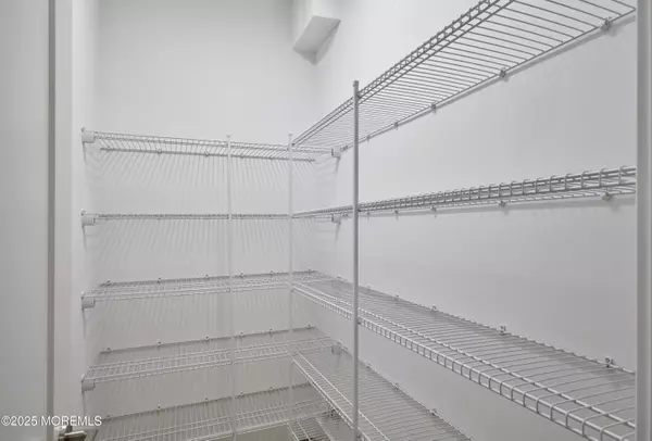 Toms River, NJ 08753,52 Colfax Street