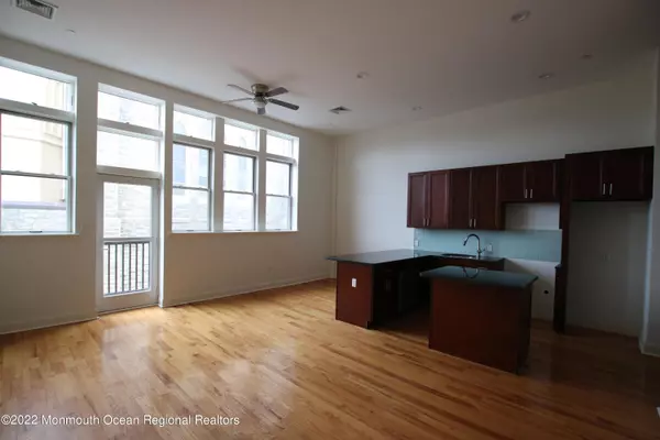 Asbury Park, NJ 07712,1003 Bond Street #16