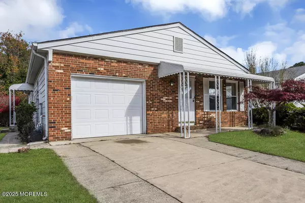 Toms River, NJ 08757,136 Orlando Boulevard