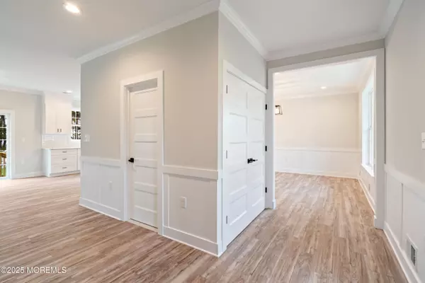 Bayville, NJ 08721,421 Roland Avenue