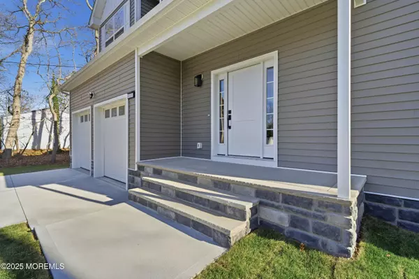 Bayville, NJ 08721,421 Roland Avenue