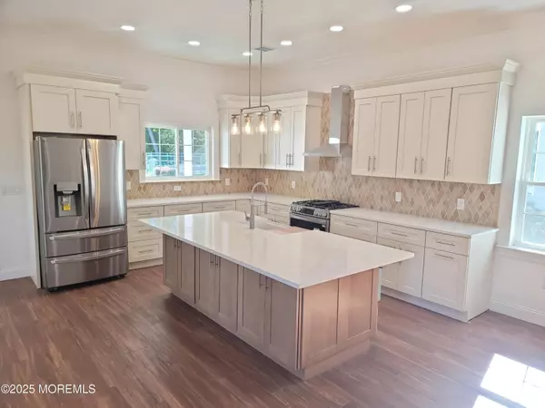 Morganville, NJ 07751,462 Route 79