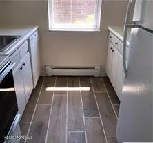 Spotswood, NJ 08884,289 Main Street #9R