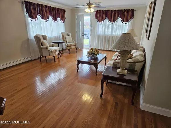 Toms River, NJ 08757,49 Castle Harbor Drive