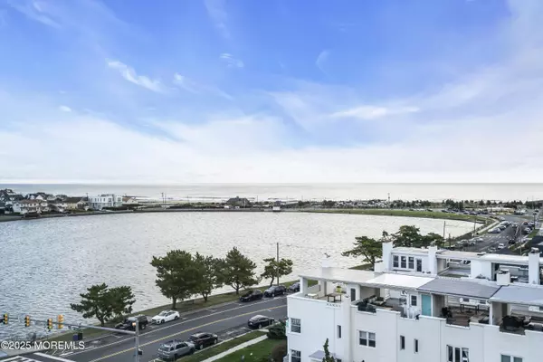 400 Deal Lake Drive #6C, Asbury Park, NJ 07712