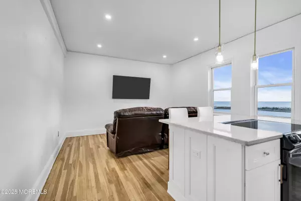 Asbury Park, NJ 07712,400 Deal Lake Drive #6C