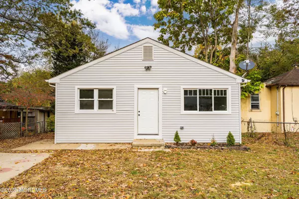 Howell, NJ 07731,122 W 6th Street