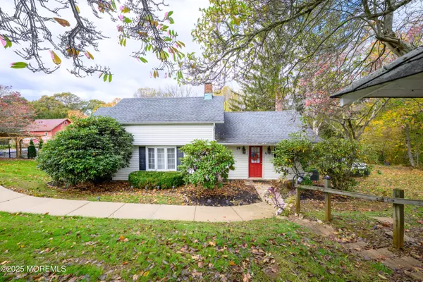 19 Reids Hill Road, Morganville, NJ 07751