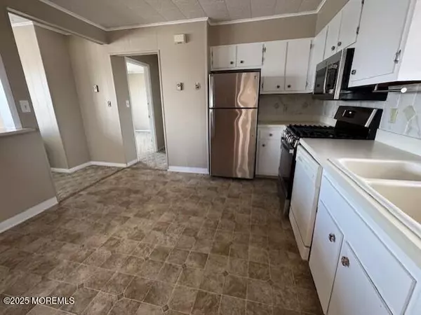 Lavallette, NJ 08735,3245 N Route 35