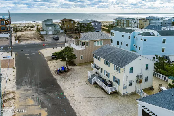 Long Beach Twp, NJ 08008,2 W Janet Road #1