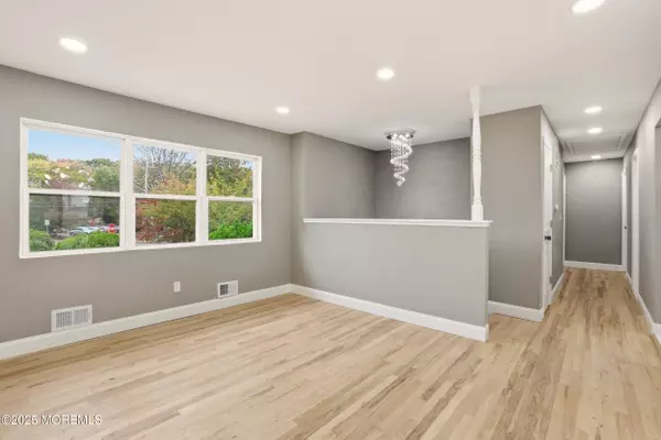 Toms River, NJ 08753,1613 Deer Hollow Drive