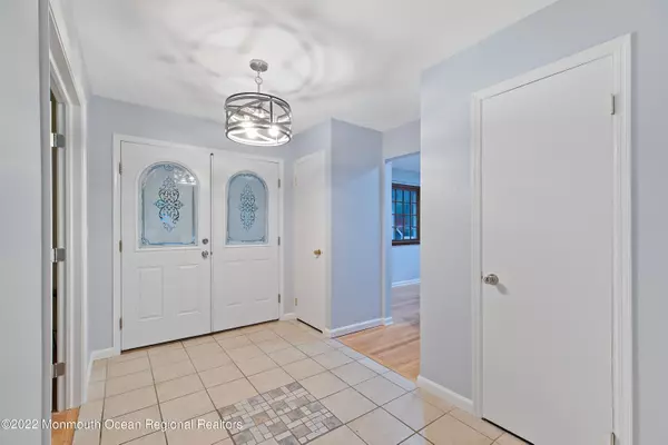 West Long Branch, NJ 07764,2 Karen Court