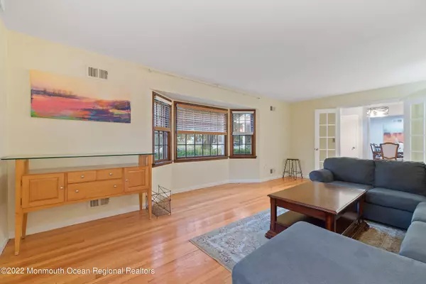 West Long Branch, NJ 07764,2 Karen Court