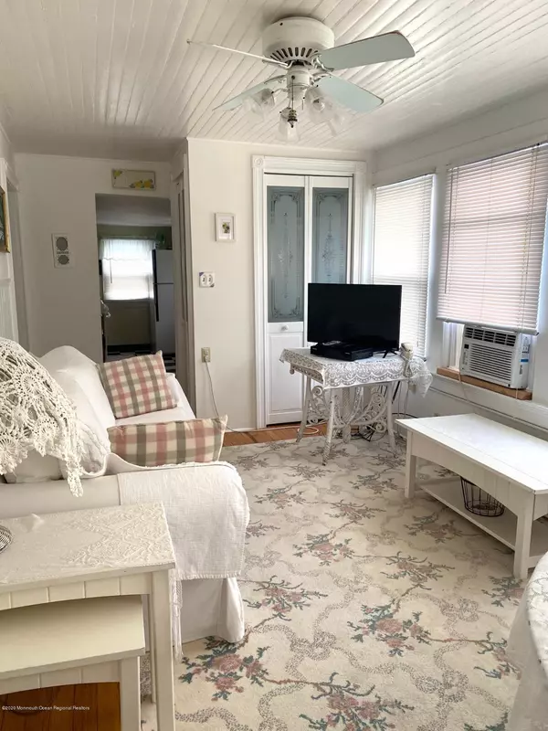 Ocean Grove, NJ 07756,7 Webb Avenue #2 W