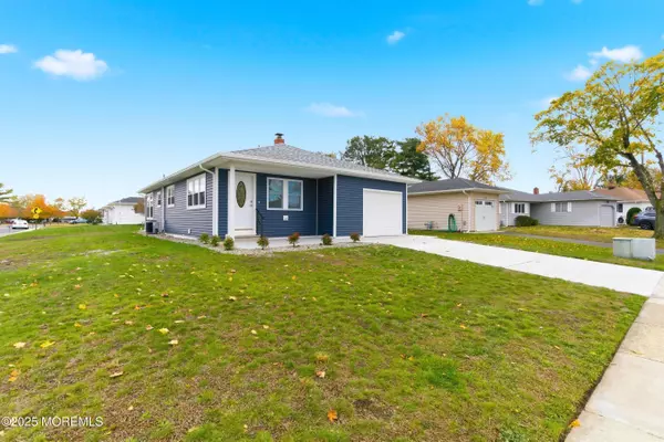 Toms River, NJ 08757,3 Bonaire Drive