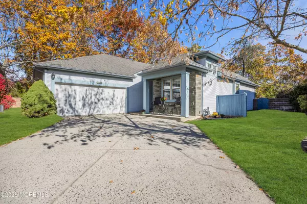 12 Thatcher Court, Jackson, NJ 08527