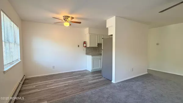 Freehold, NJ 07728,26 Windsor Terrace #G