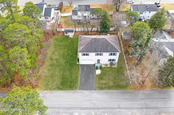 Toms River, NJ 08757,732 Wellington Avenue