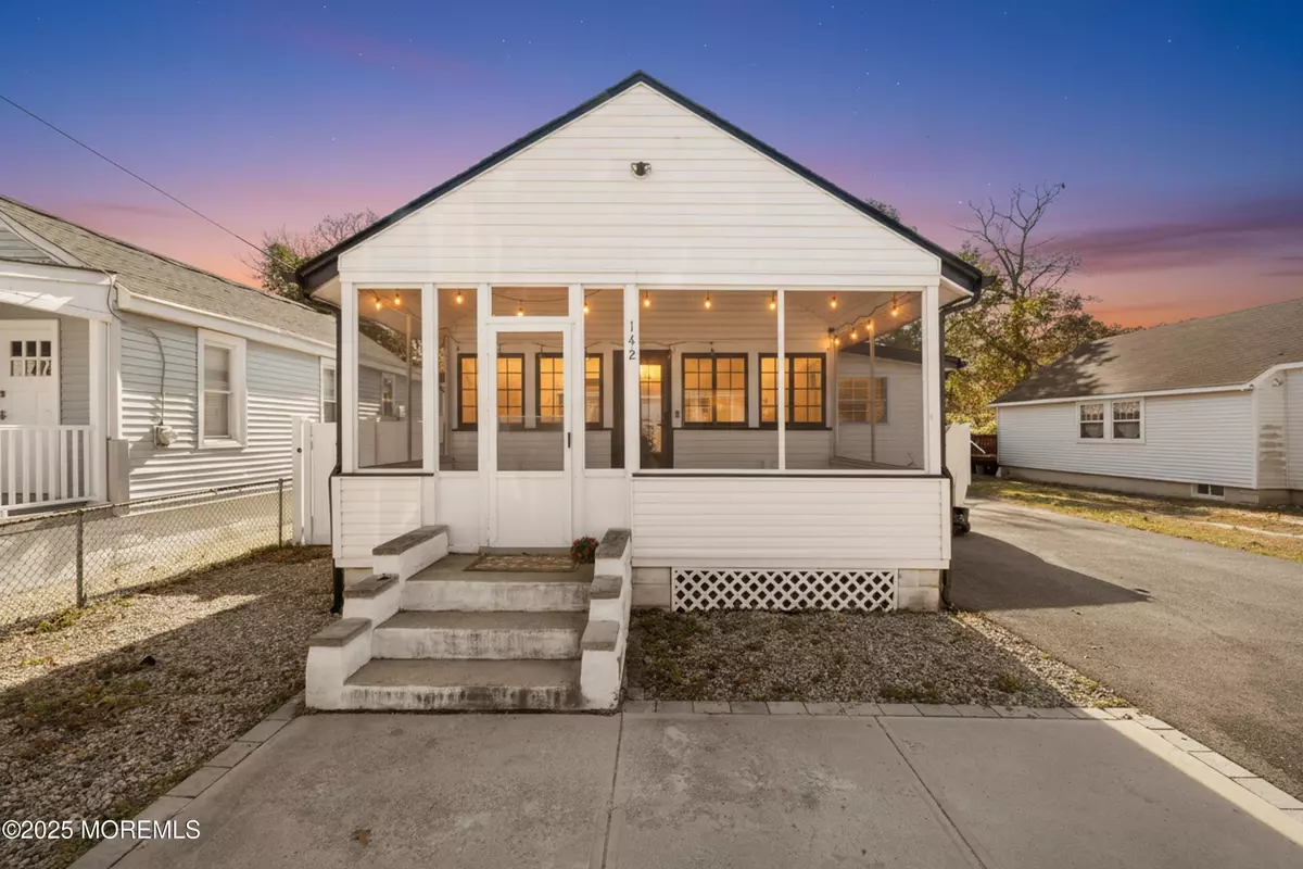 Ocean Gate, NJ 08740,142 E Lakewood Avenue