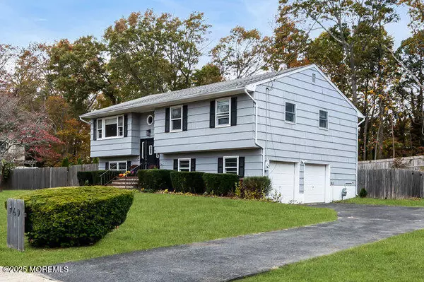 Brick, NJ 08724,749 Paramount Way