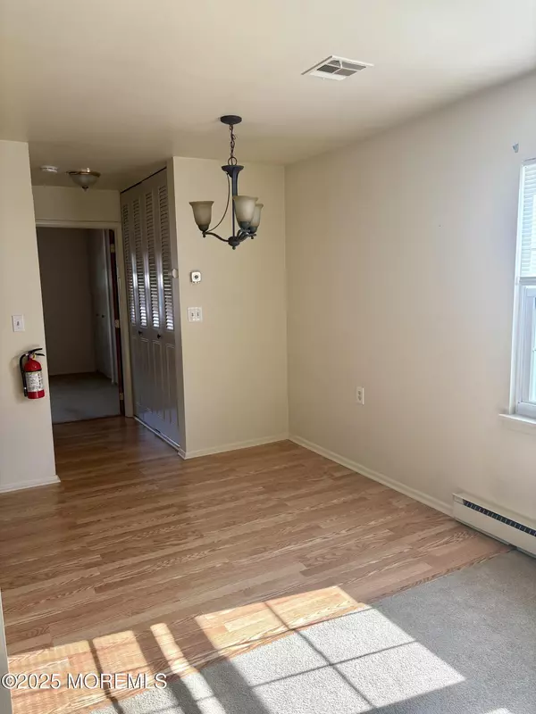 Lakewood, NJ 08701,1021 Aberdeen Drive